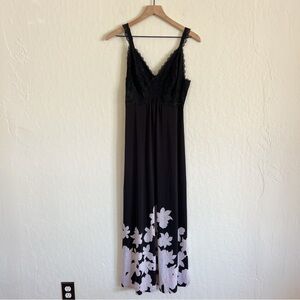 Soma Sleeveless Lace Top Maxi Length Nightgown size Medium Black White Floral